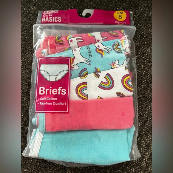 NWT 5 Pack Girls Briefs - Picture 1 of 3